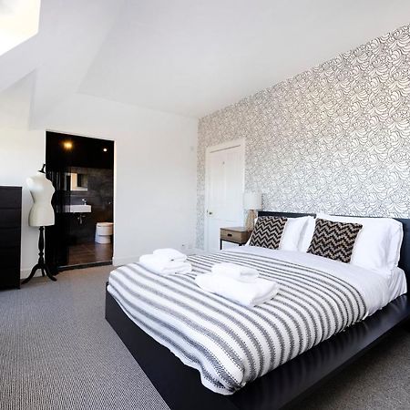 Joivy Delightful Flat With Parking Apartment Edinburgh Bagian luar foto