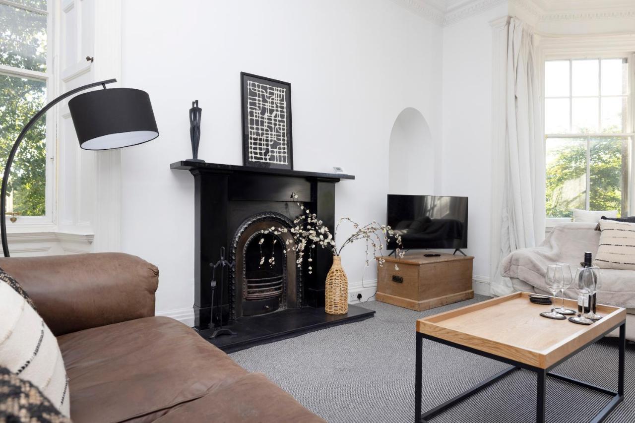 Joivy Delightful Flat With Parking Apartment Edinburgh Bagian luar foto