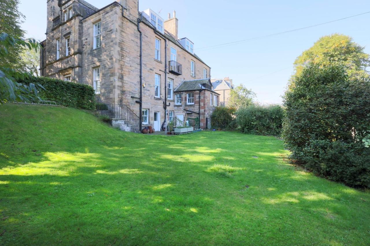 Joivy Delightful Flat With Parking Apartment Edinburgh Bagian luar foto