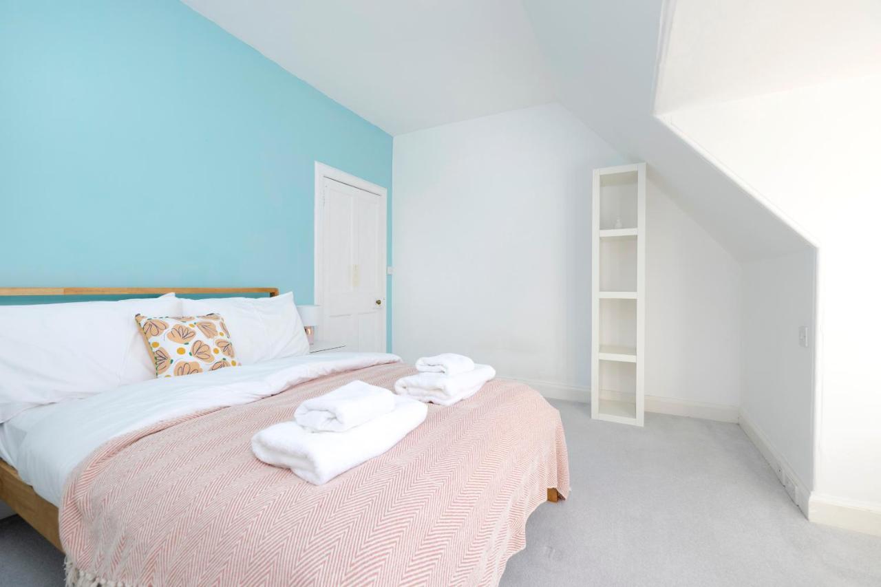 Joivy Delightful Flat With Parking Apartment Edinburgh Bagian luar foto