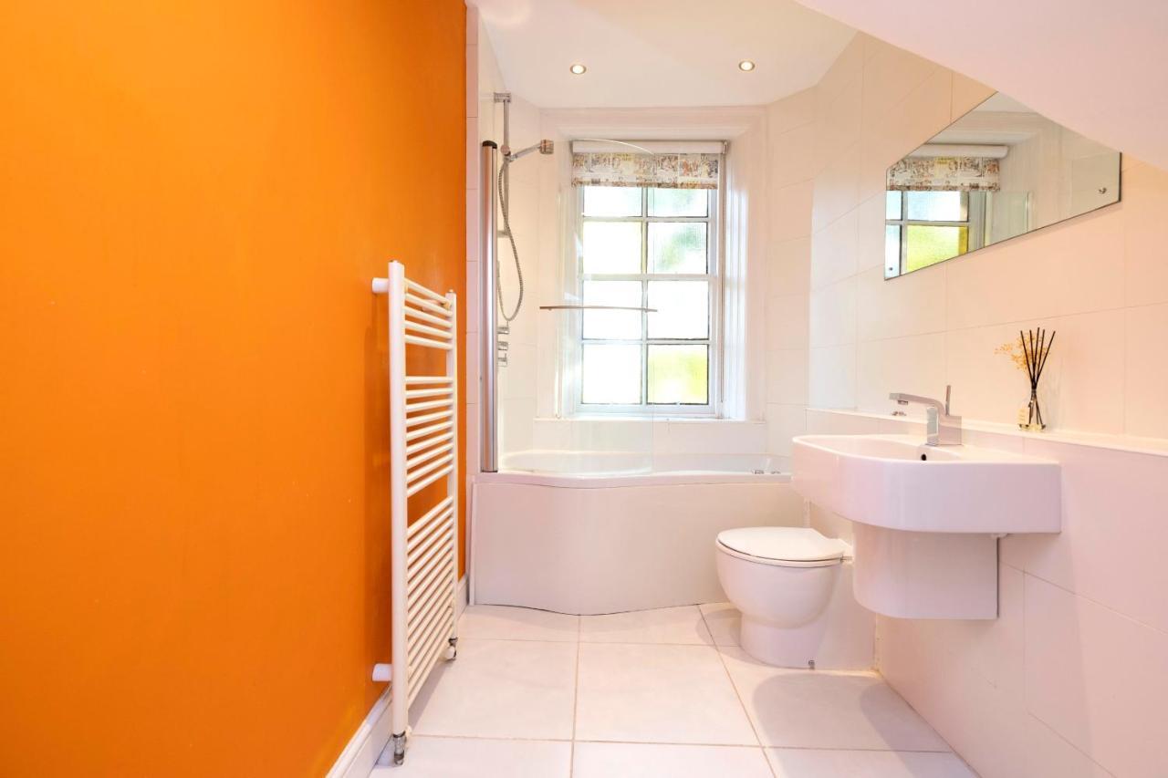 Joivy Delightful Flat With Parking Apartment Edinburgh Bagian luar foto